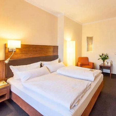 Hotel Flora Duesseldorf Екстериор снимка