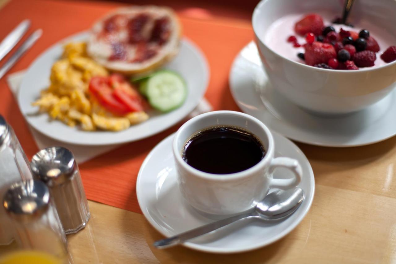 Hotel Flora Duesseldorf Екстериор снимка
