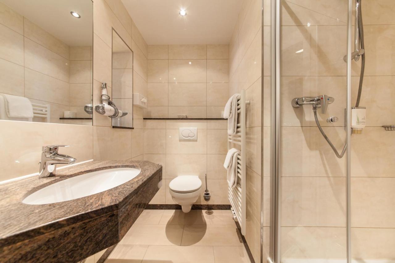 Hotel Flora Duesseldorf Екстериор снимка