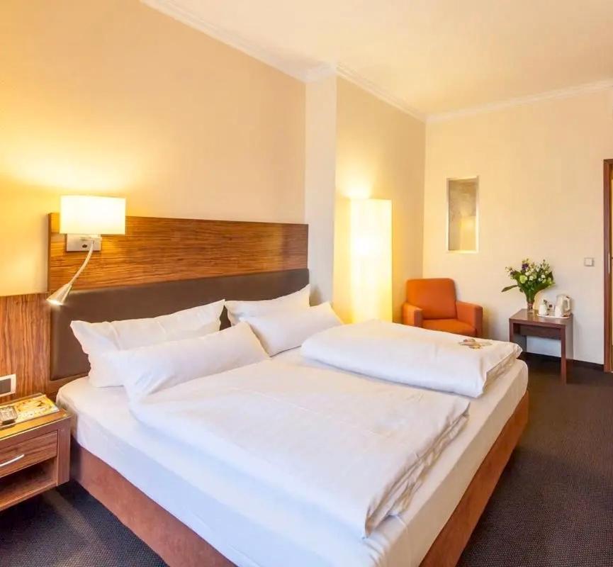 Hotel Flora Duesseldorf Екстериор снимка