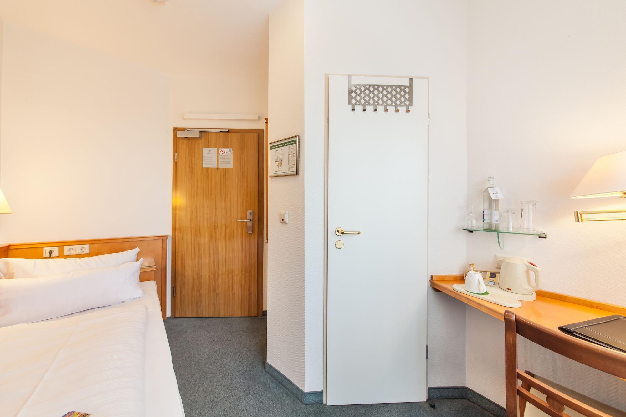 Hotel Flora Duesseldorf Екстериор снимка