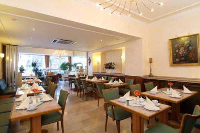Hotel Flora Duesseldorf Ресторант снимка