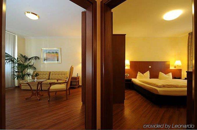 Hotel Flora Duesseldorf Стая снимка