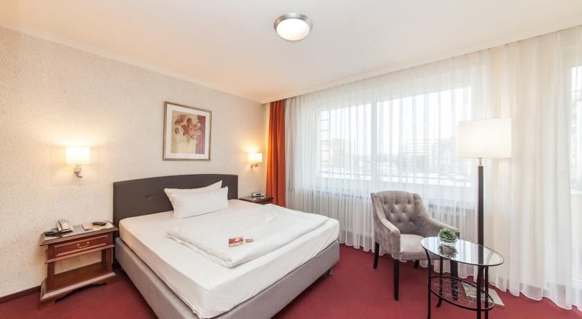 Hotel Flora Duesseldorf Екстериор снимка