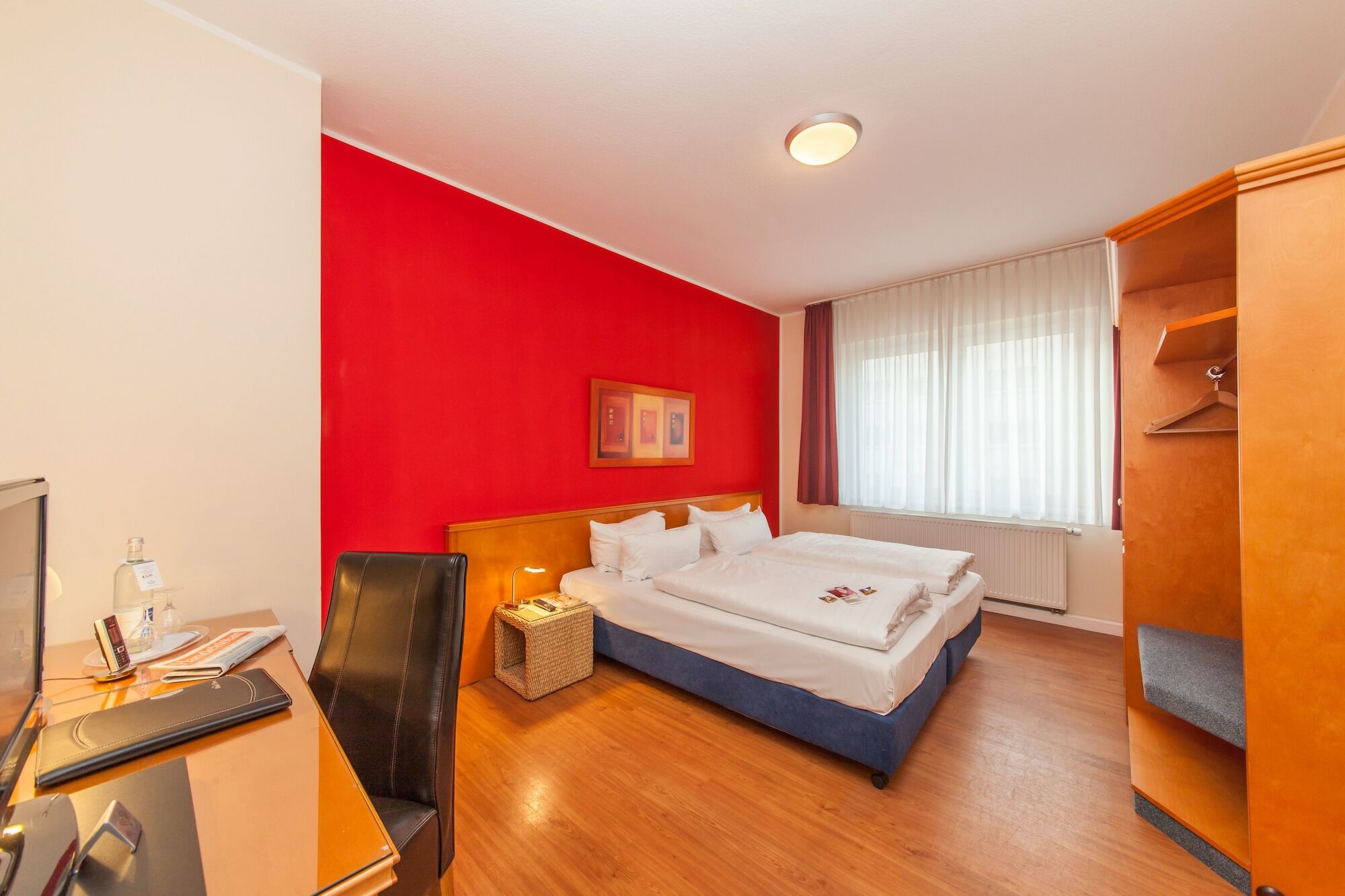 Hotel Flora Duesseldorf Екстериор снимка